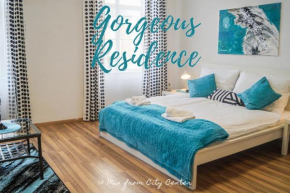 Gorgeous 2BR - Spacious & Suitable for Everyone